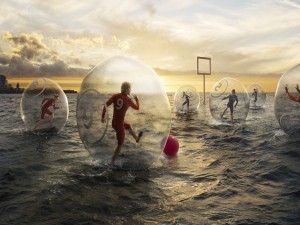 Partido de fútbol sobre el agua