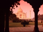 Personas en torno al Taj Mahal