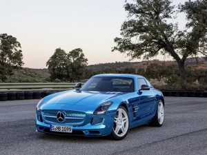 Postal: Mercedes-Benz SLS AMG Electric Drive