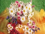Composición floral con margaritas blancas