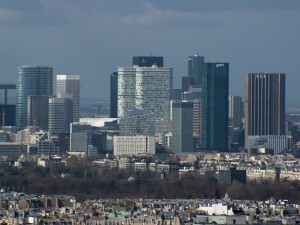 Vista de los edificios de "La Défense" París