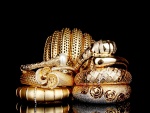 Magníficas pulseras de oro con diamantes
