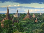 Monumentos en Bagan, Unión de Myanmar (antigua Birmania)