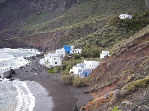 Postal: Vista del caserío y la playa de Roque Bermejo, Anaga (Santa Cruz de Tenerife)