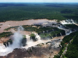Cataratas del Iguazú en la Provincia de Misiones ( Argentina )