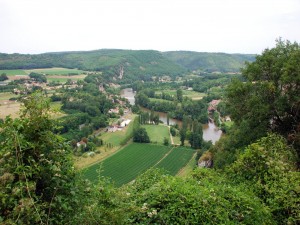 El río Lot en un valle (Francia)