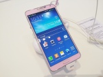 Un Galaxy Note 3 de color rosa