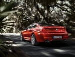 Un BMW M6 Coupe rojo