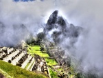 Niebla en el Machu Picchu