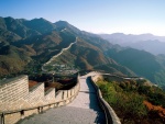Vistas de la Gran Muralla China sobre las montañas