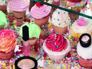 Postal: Cupcakes y maquillaje