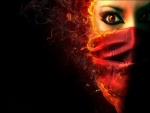 Mujer en llamas con un pañuelo en la cara