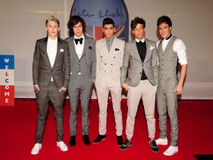 Los chicos de One Direction muy elegantes