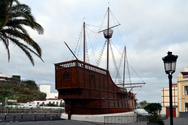 Replica de una carabela de Cristóbal Colón (Santa Cruz de La Palma, Islas Canarias)
