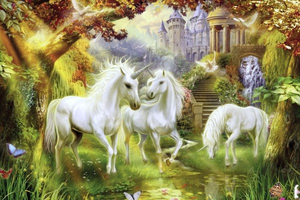 Unicornios blancos junto a un río