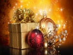 Esferas de Navidad y regalos