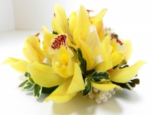 Ramo de orquídeas amarillas