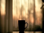 Taza de café sobre una mesa