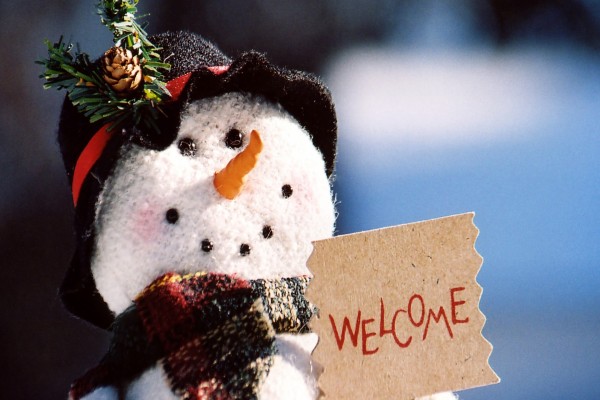 Un muñeco de nieve te da la bienvenida