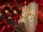 Adorno para Navidad con velas blancas
