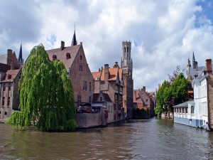 Canal en Brujas (Bélgica)