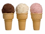Tres helados de ricos sabores