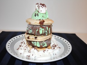 Torre de helado y tortitas