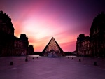 Un precioso cielo sobre el Louvre