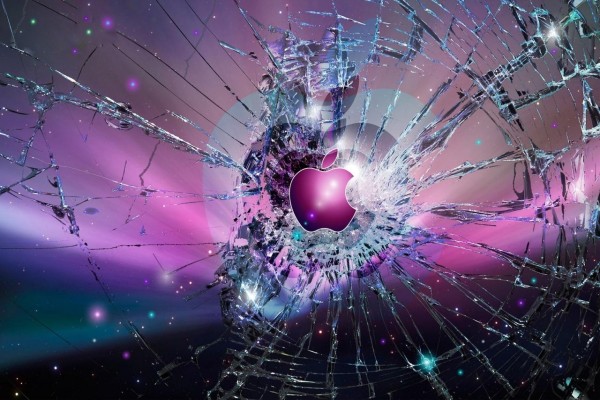 Vidrio roto con el logo de Apple