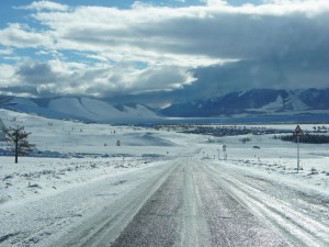 Carretera cubierta de nieve