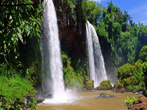 Postal: Maravillosas cascadas gemelas