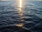 Puesta de sol sobre el mar