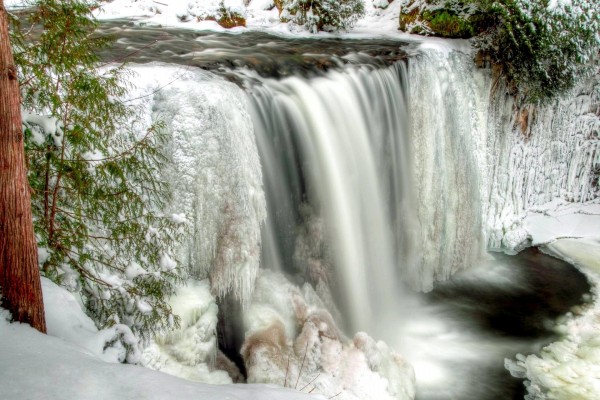 Espectacular cascada congelada