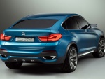 Vista posterior de un BMW X4 azul