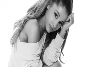 La actriz, cantante y compositora Ariana Grande
