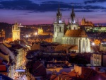 Luces en la noche de Praga