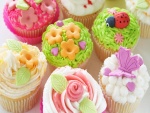Bonitos cupcakes con motivos primaverales