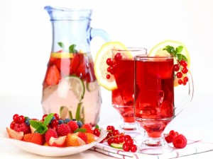 Bebida con frutos rojos