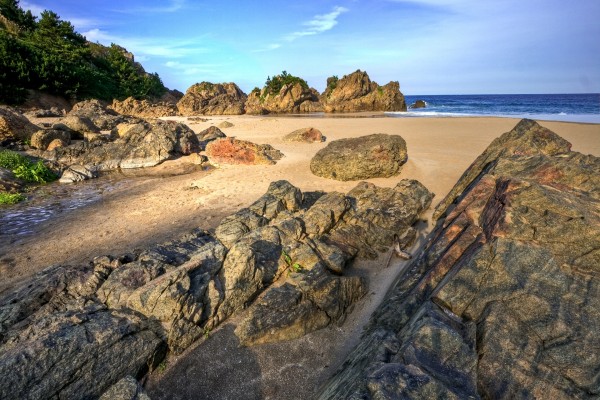 Rocas en una playa