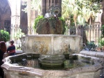Fuente de San Jorge, de Andreu Escuder (Catedral de Barcelona)