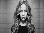 Imagen en blanco y negro de Jennifer Lawrence