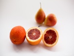 Naranja sanguina y peras
