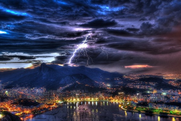 Tormenta eléctrica en Río de Janeiro