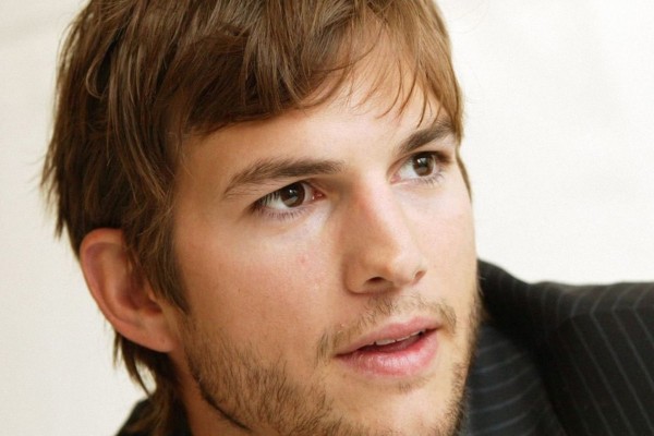 La cara del actor Ashton Kutcher