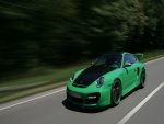 Porsche 911 Turbo en una carretera