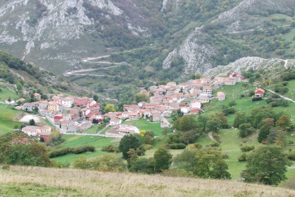 Hermosas vistas de Sotres (Picos de Europa, Asturias)