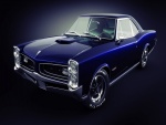 Pontiac GTO de un bonito color azul