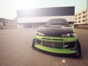 Postal: Nissan Silvia S14 verde y negro