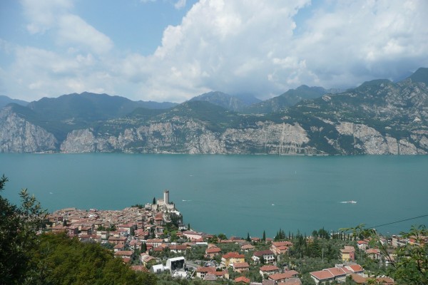 Vista parcial de Malcesine, Italia