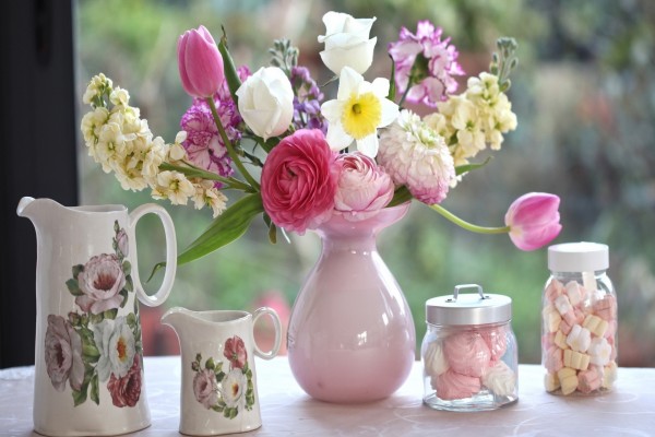 Jarrón con hermosas flores